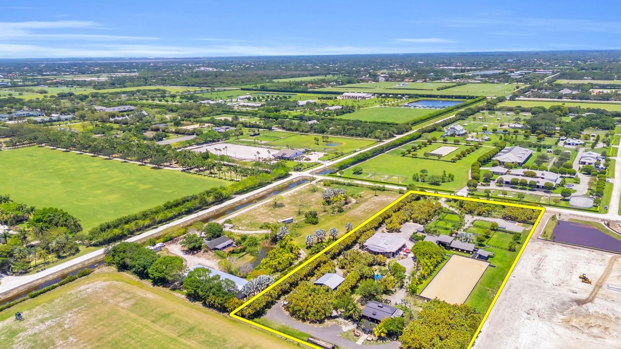 出租: $70,000 (1 贝兹, 1 浴室, 2 平方英尺)