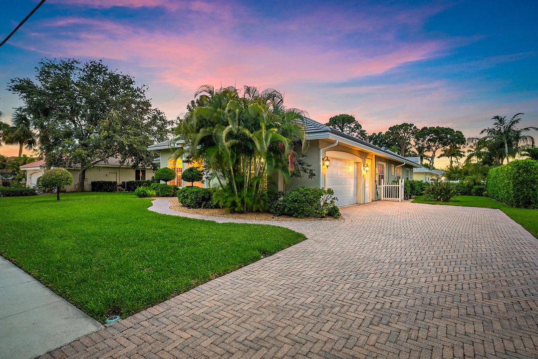 Active With Contract: $1,175,000 (5 beds, 3 baths, 3021 Square Feet)