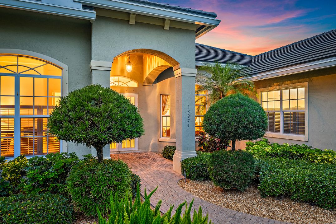 Active With Contract: $1,175,000 (5 beds, 3 baths, 3021 Square Feet)