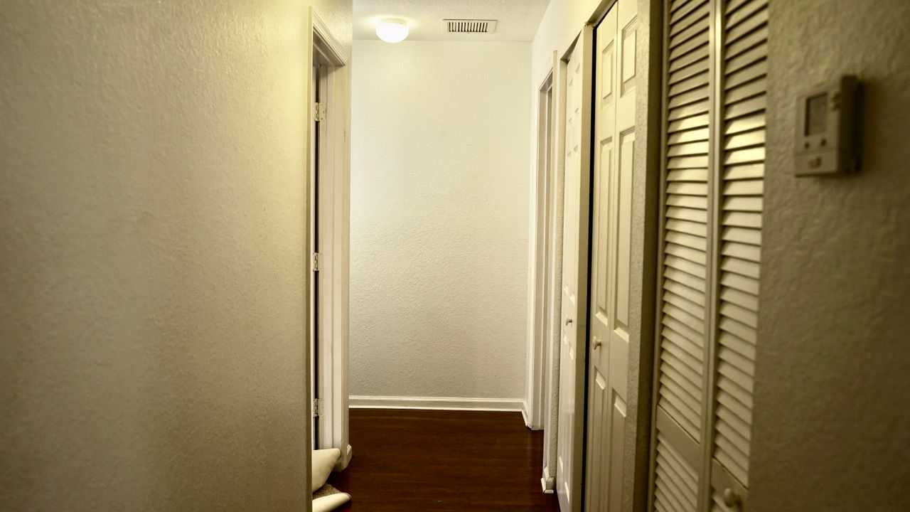 Active With Contract: $3,200 (3 beds, 2 baths, 1863 Square Feet)