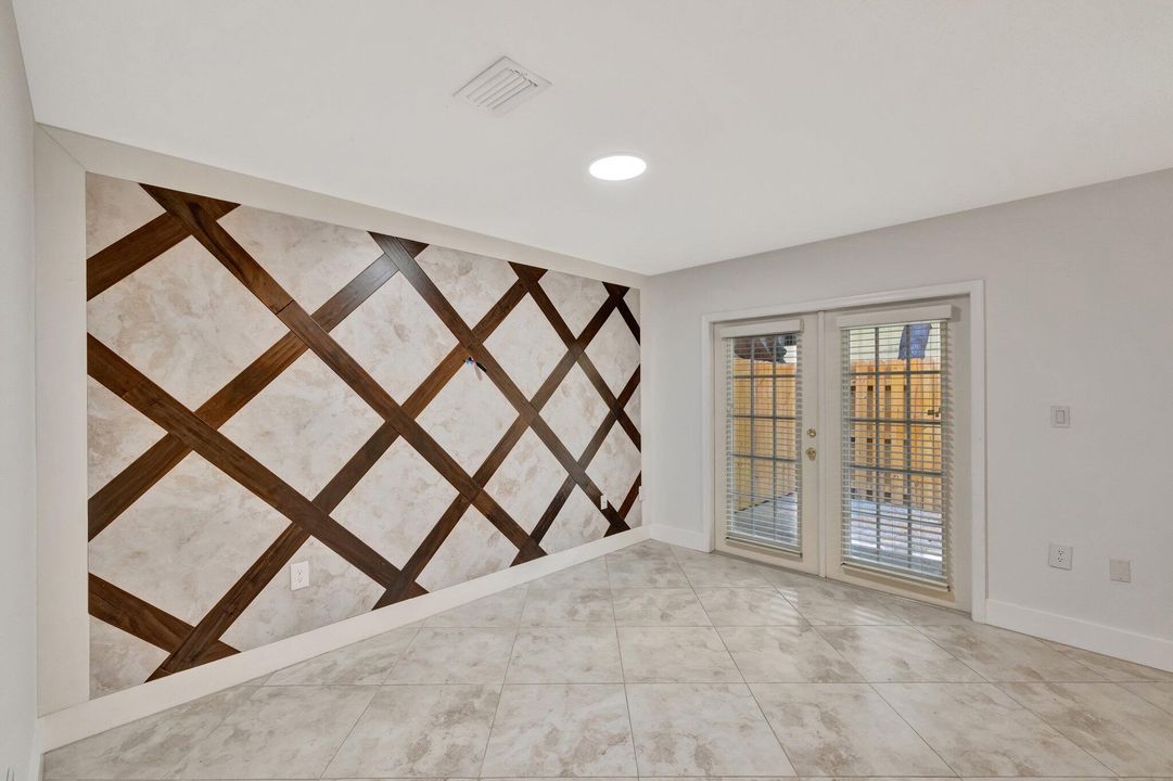 Active With Contract: $2,600 (3 beds, 2 baths, 1465 Square Feet)