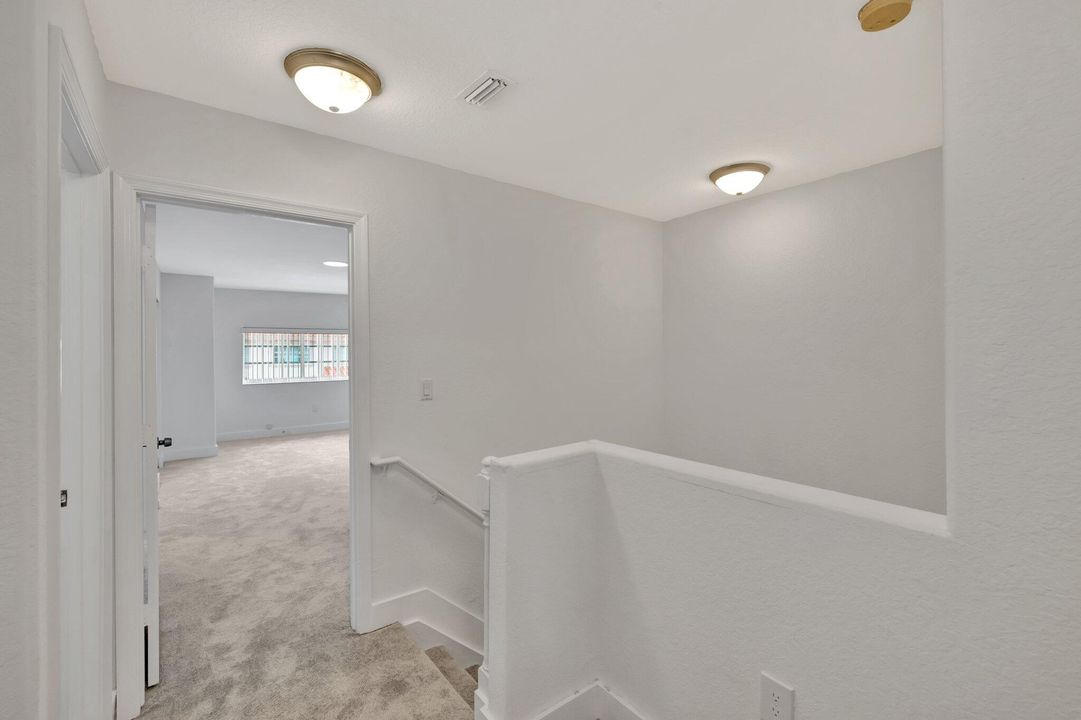Active With Contract: $2,600 (3 beds, 2 baths, 1465 Square Feet)