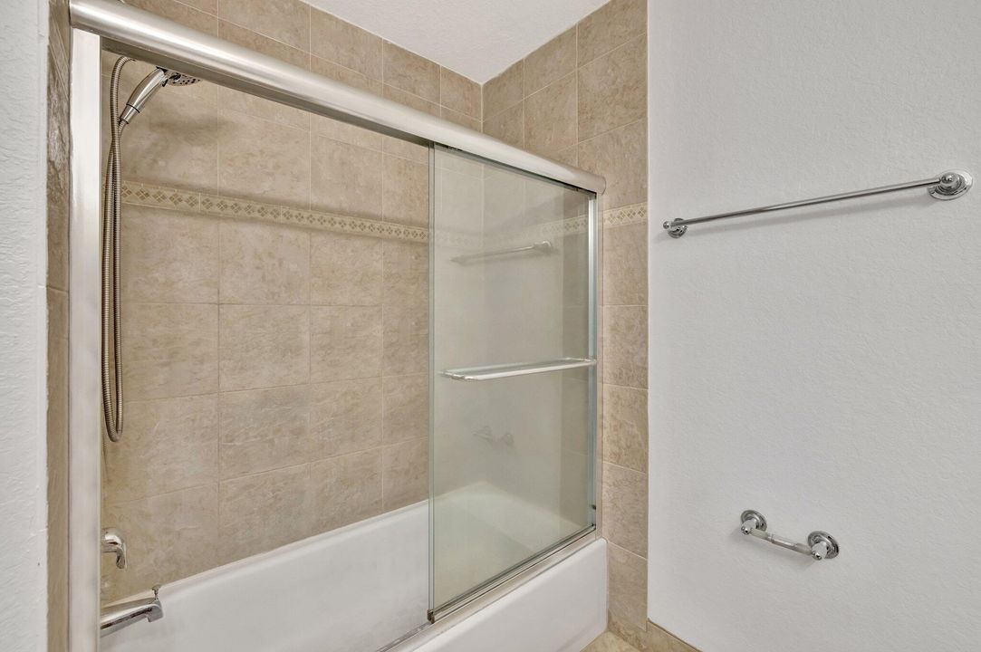 Active With Contract: $2,600 (3 beds, 2 baths, 1465 Square Feet)