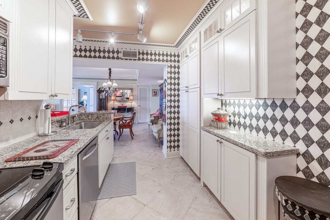 Active With Contract: $10,500 (2 beds, 2 baths, 1496 Square Feet)