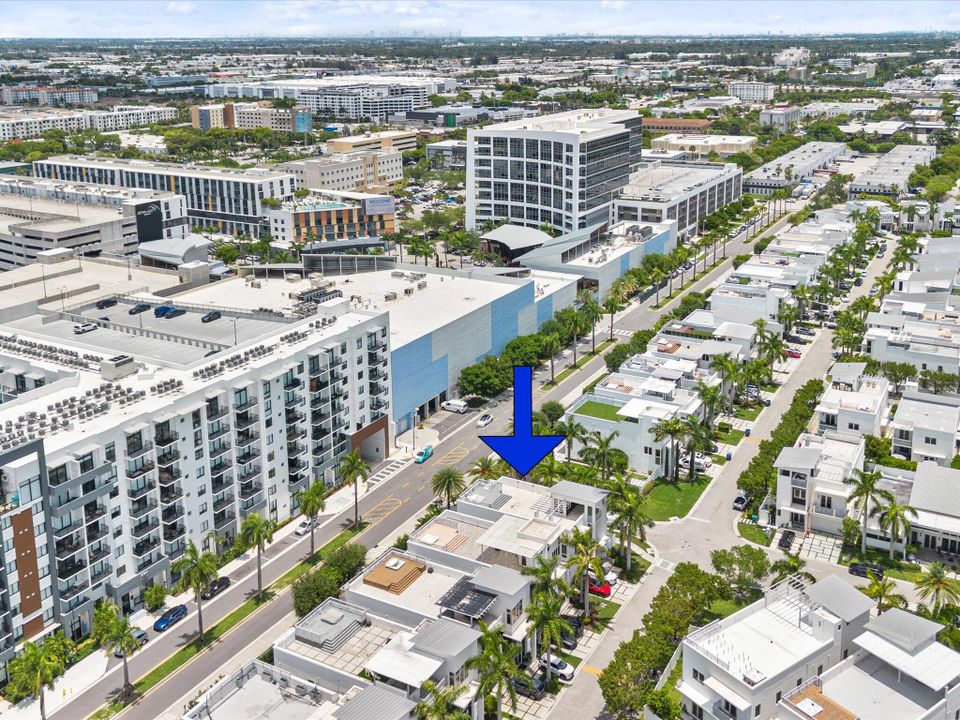 For Sale: $1,795,000 (4 beds, 4 baths, 3516 Square Feet)