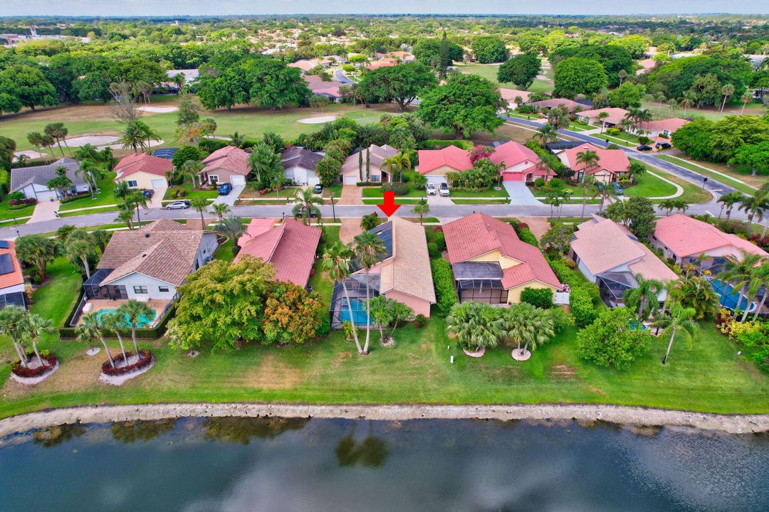 Active With Contract: $3,999 (3 beds, 2 baths, 1622 Square Feet)