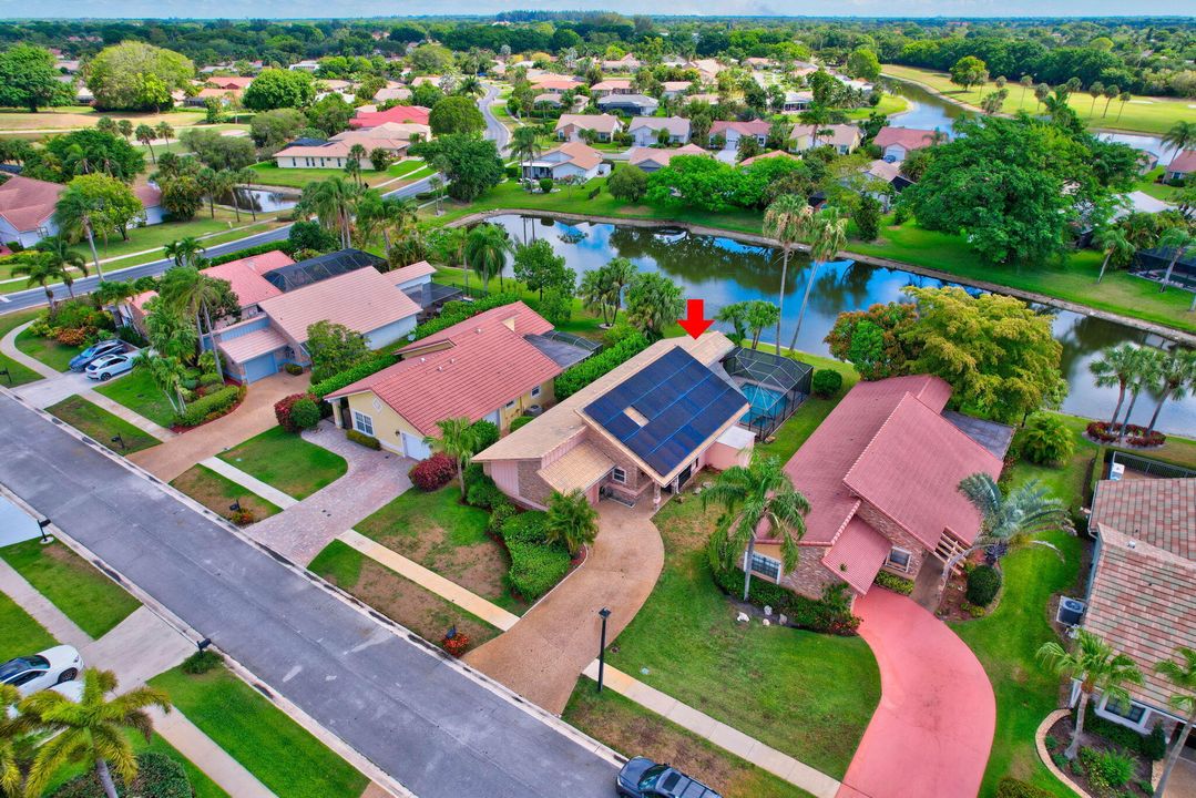 Active With Contract: $3,999 (3 beds, 2 baths, 1622 Square Feet)