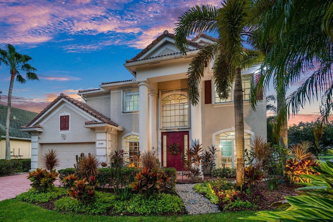 For Rent: $6,500 (4 beds, 3 baths, 3272 Square Feet)