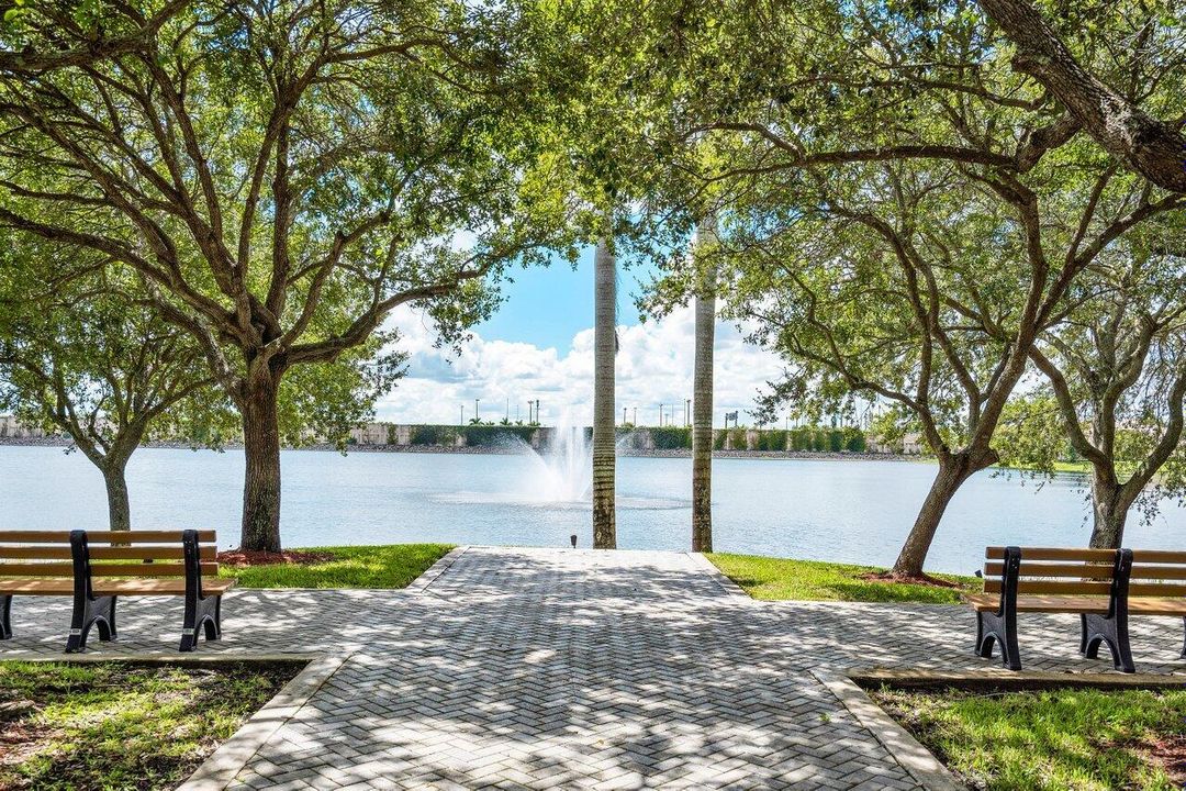 For Rent: $6,500 (4 beds, 3 baths, 3272 Square Feet)