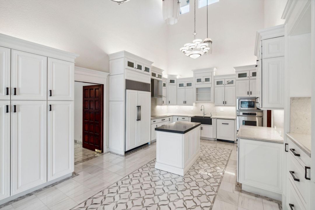 For Sale: $4,699,000 (4 beds, 4 baths, 4725 Square Feet)