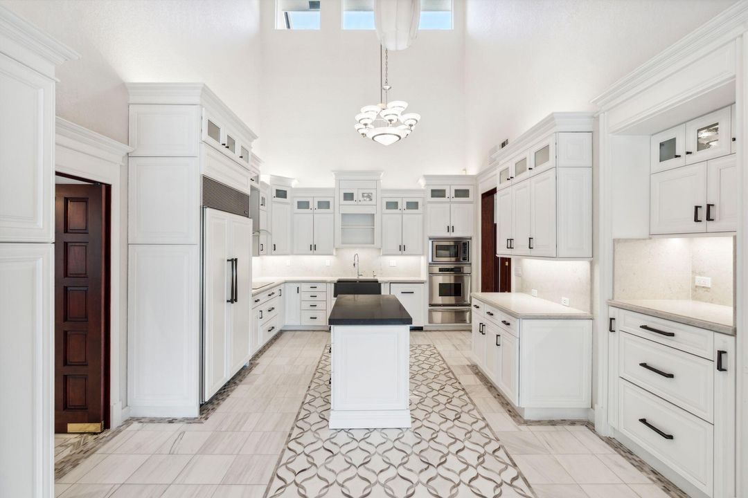 For Sale: $4,699,000 (4 beds, 4 baths, 4725 Square Feet)