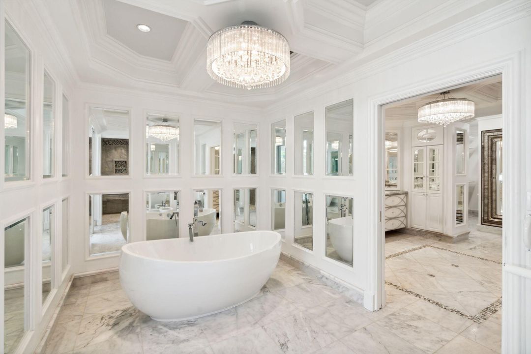 For Sale: $4,699,000 (4 beds, 4 baths, 4725 Square Feet)