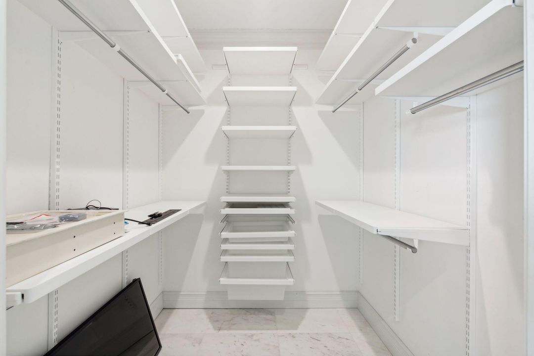 For Sale: $4,699,000 (4 beds, 4 baths, 4725 Square Feet)