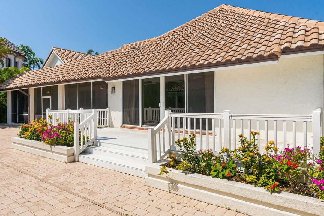 For Sale: $4,699,000 (4 beds, 4 baths, 4725 Square Feet)