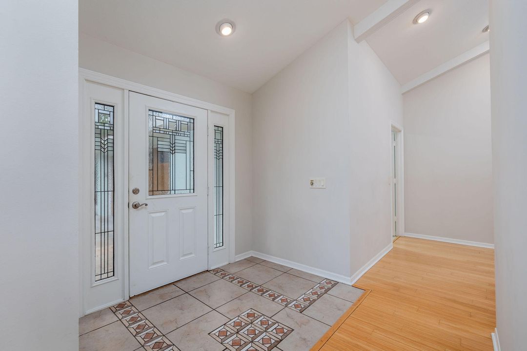 待售: $900,000 (3 贝兹, 2 浴室, 2142 平方英尺)