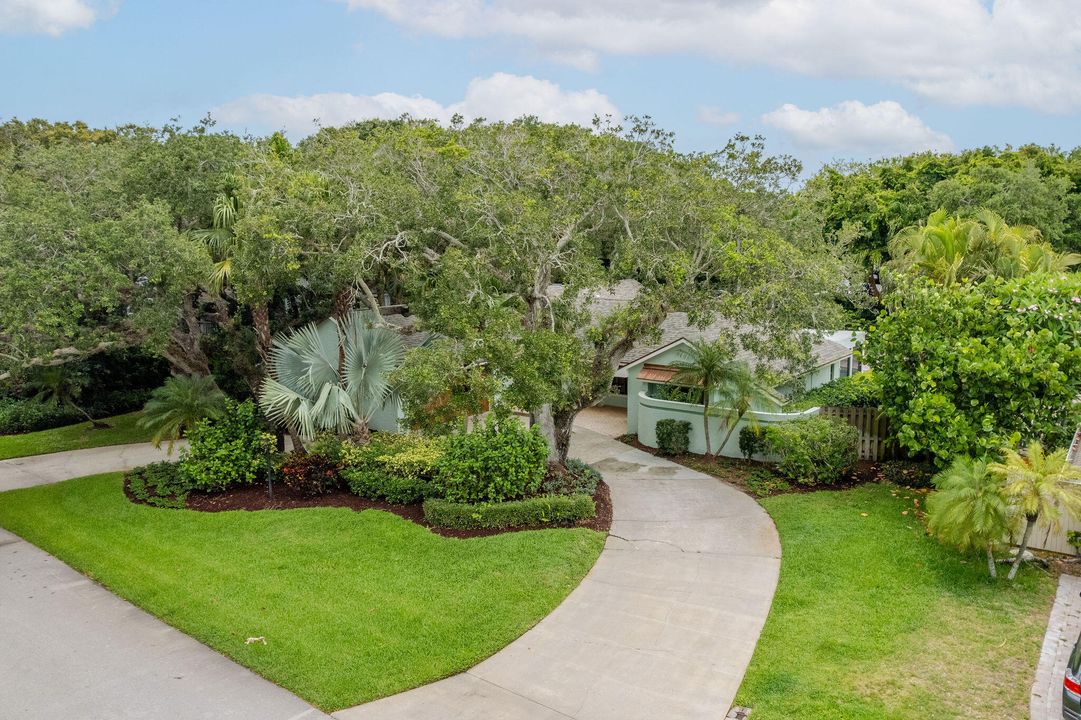 待售: $900,000 (3 贝兹, 2 浴室, 2142 平方英尺)