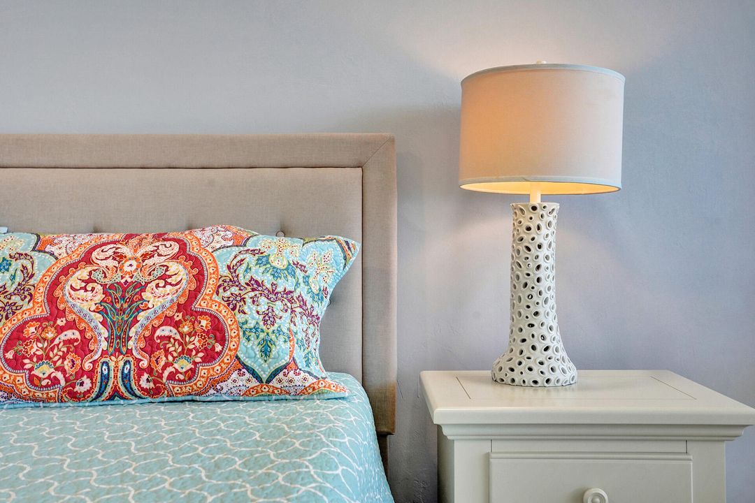 Active With Contract: $6,500 (2 beds, 2 baths, 1044 Square Feet)