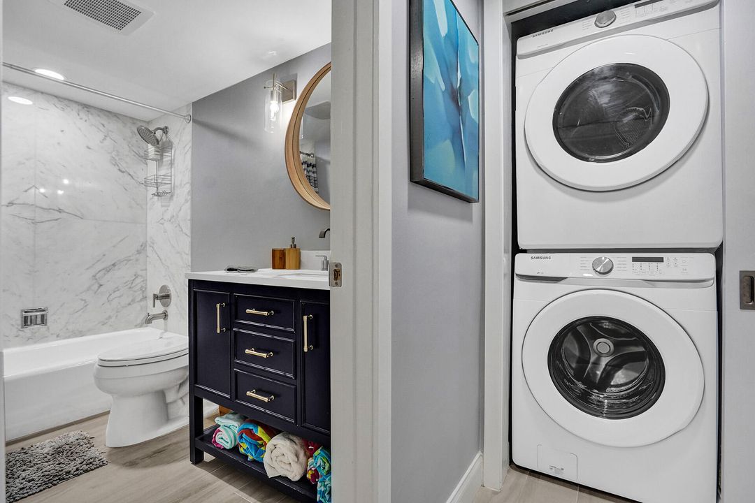 Active With Contract: $6,500 (2 beds, 2 baths, 1044 Square Feet)