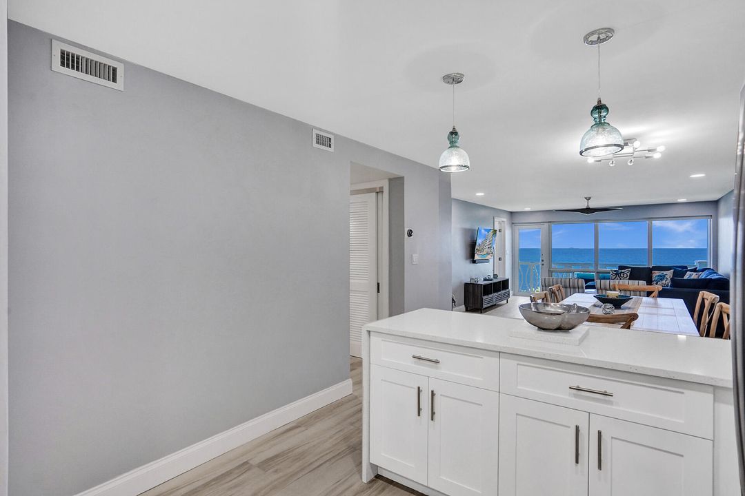 Active With Contract: $6,500 (2 beds, 2 baths, 1044 Square Feet)