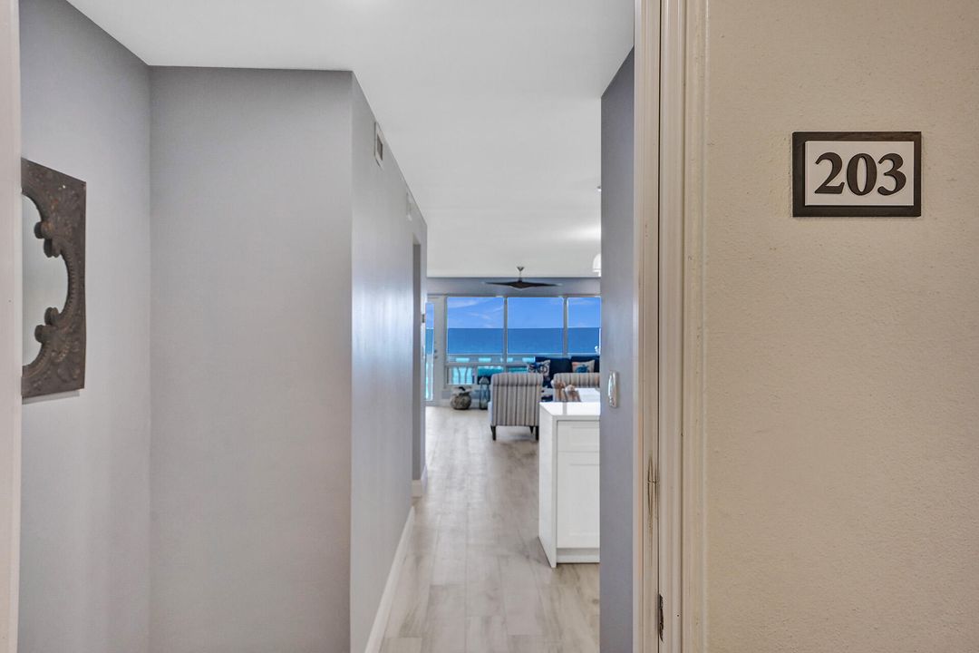 Active With Contract: $6,500 (2 beds, 2 baths, 1044 Square Feet)