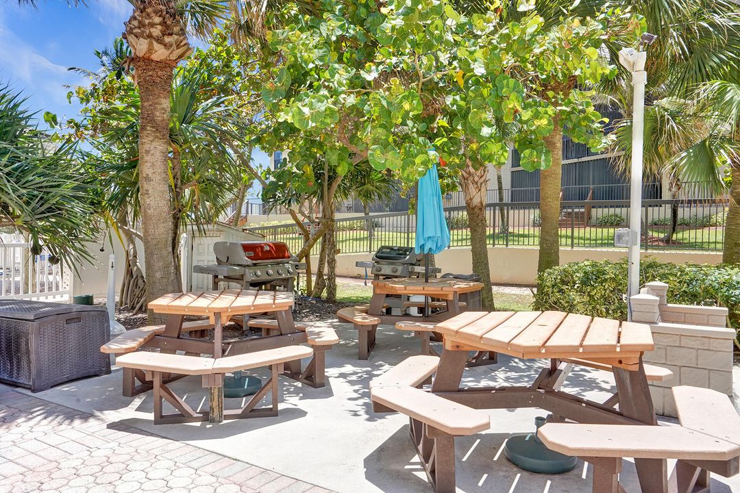 Active With Contract: $6,500 (2 beds, 2 baths, 1044 Square Feet)