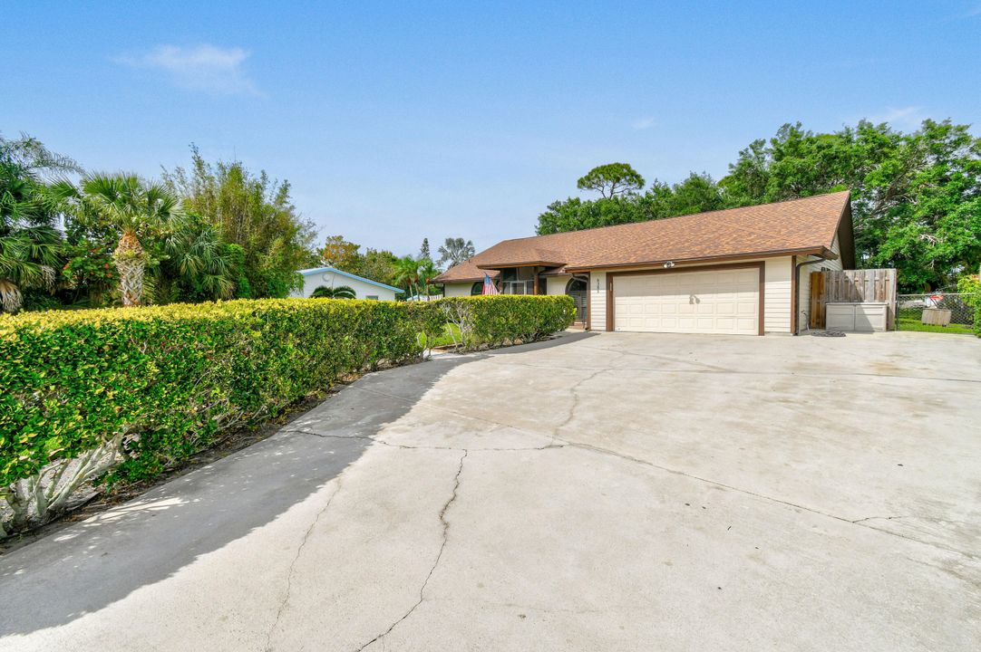 Под контрактом: $749,900 (5 спален, 2 ванн, 2492 Квадратных фут)