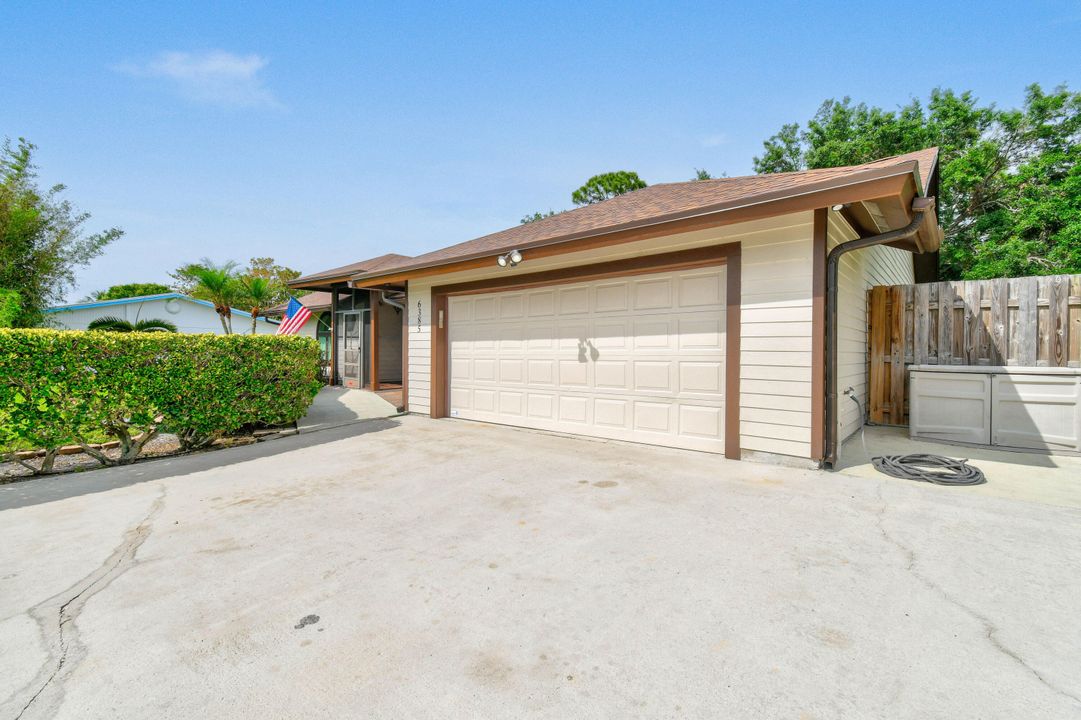 Под контрактом: $749,900 (5 спален, 2 ванн, 2492 Квадратных фут)