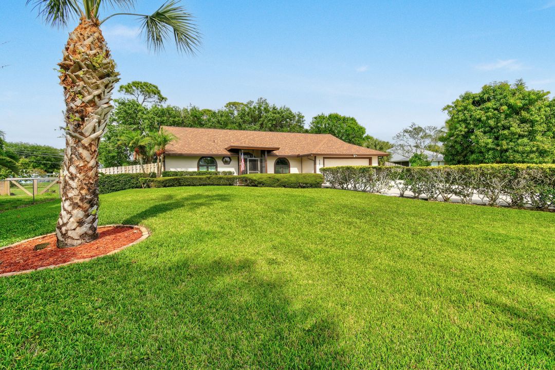 Под контрактом: $749,900 (5 спален, 2 ванн, 2492 Квадратных фут)