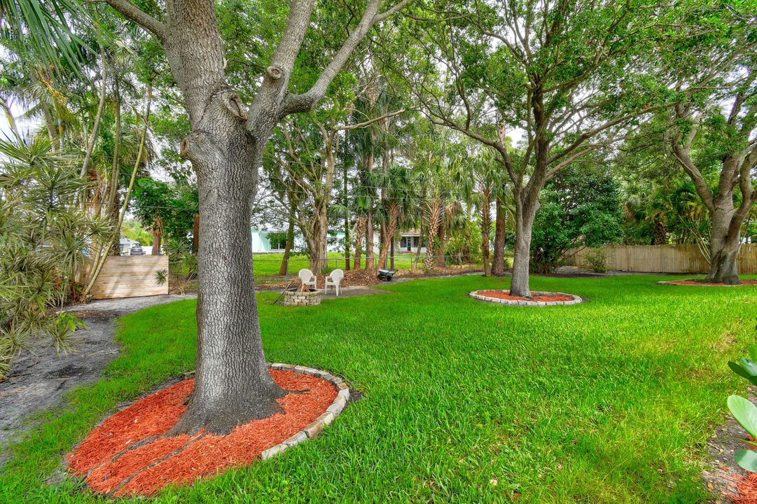 Под контрактом: $749,900 (5 спален, 2 ванн, 2492 Квадратных фут)