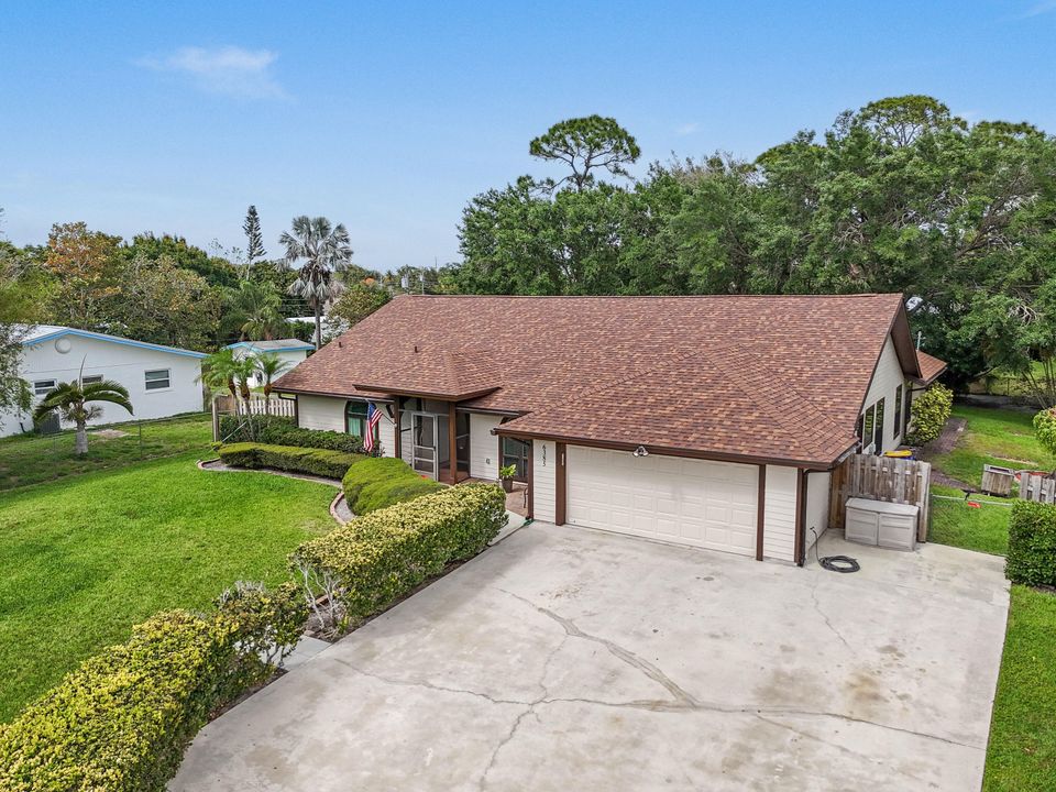 Под контрактом: $749,900 (5 спален, 2 ванн, 2492 Квадратных фут)