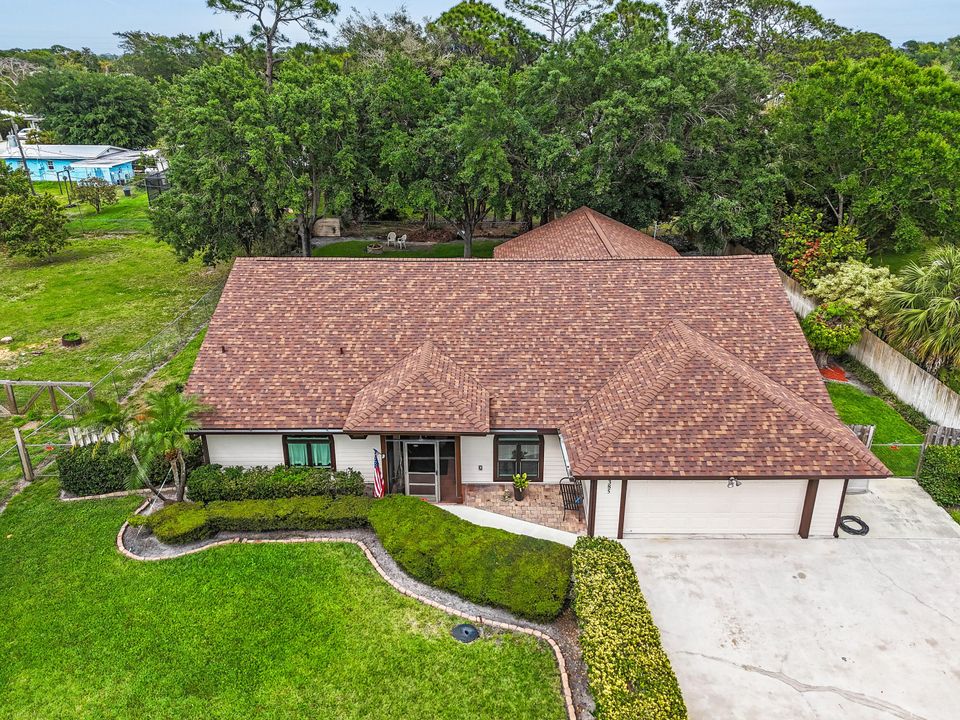 Под контрактом: $749,900 (5 спален, 2 ванн, 2492 Квадратных фут)