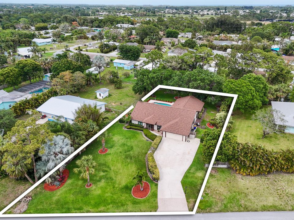 Под контрактом: $749,900 (5 спален, 2 ванн, 2492 Квадратных фут)