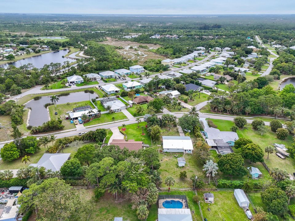 Под контрактом: $749,900 (5 спален, 2 ванн, 2492 Квадратных фут)