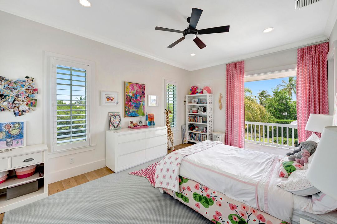 待售: $4,450,000 (5 贝兹, 4 浴室, 4006 平方英尺)