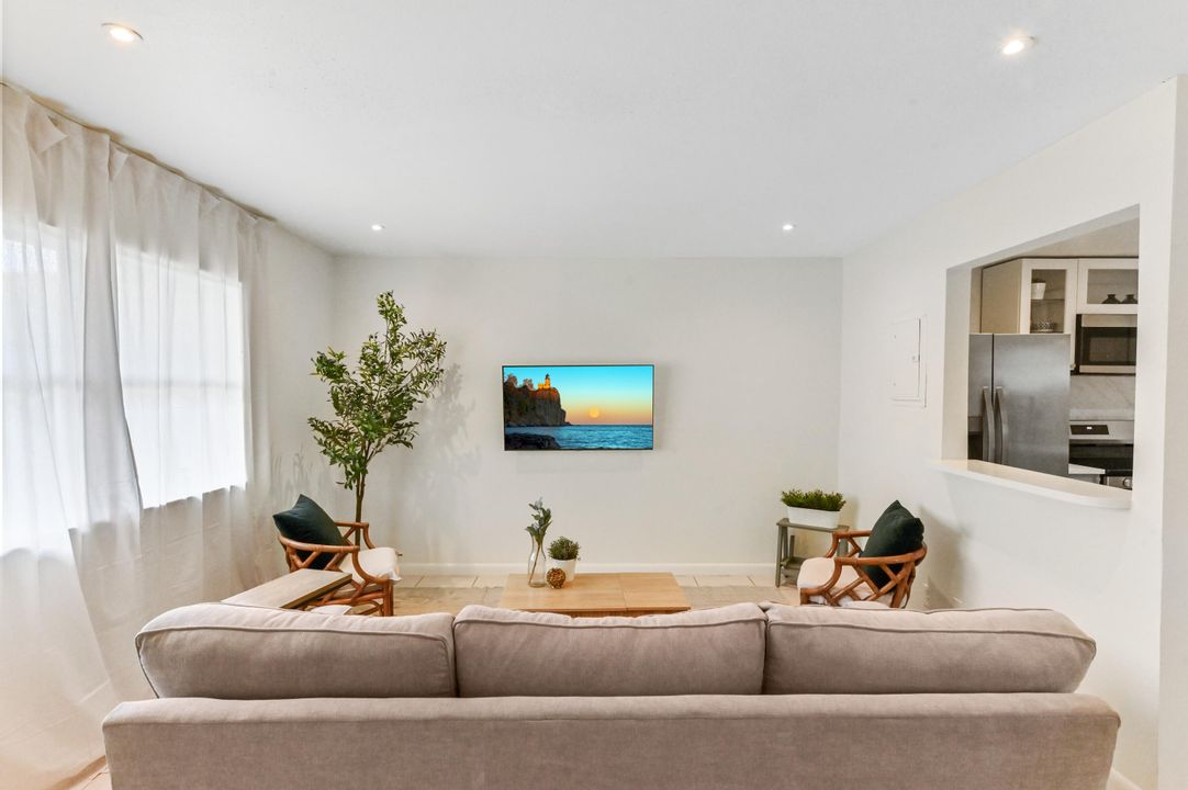 На продажу: $78,000 (1 спален, 1 ванн, 720 Квадратных фут)