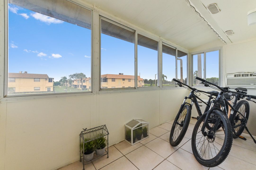 На продажу: $78,000 (1 спален, 1 ванн, 720 Квадратных фут)