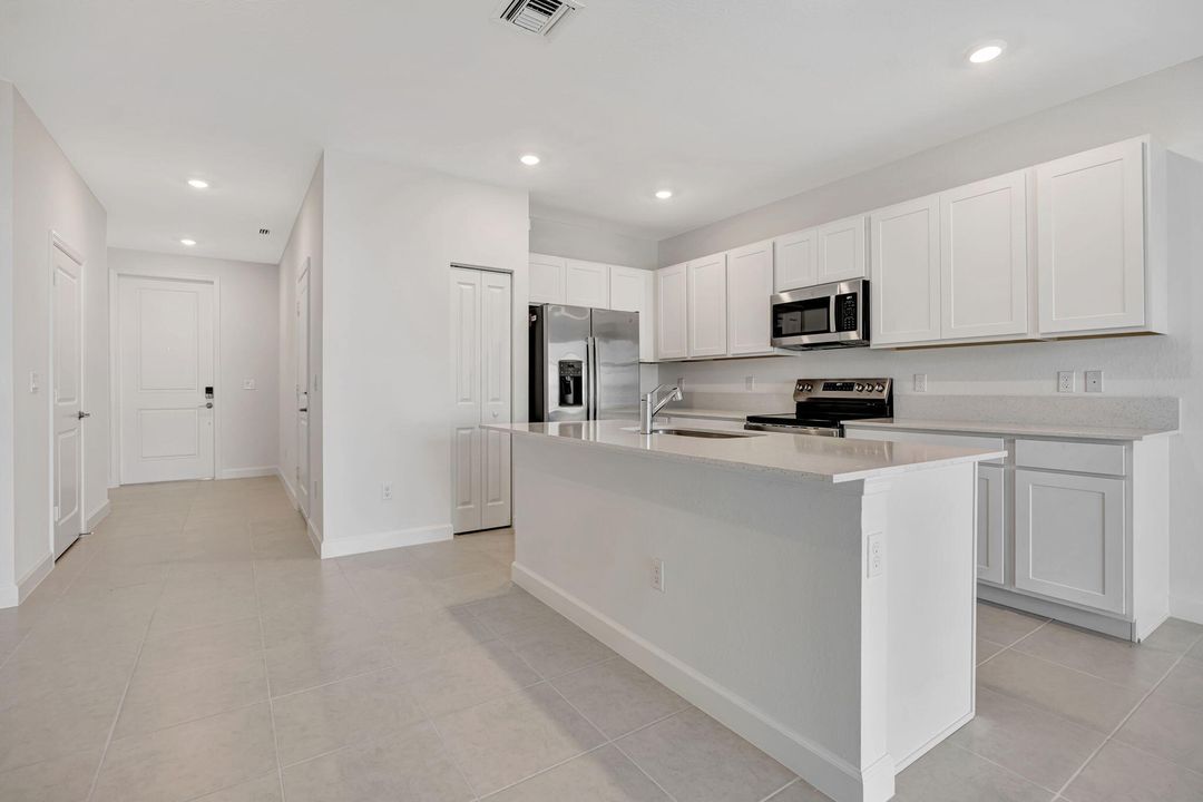 Недавно арендовано: $2,200 (3 спален, 2 ванн, 1635 Квадратных фут)