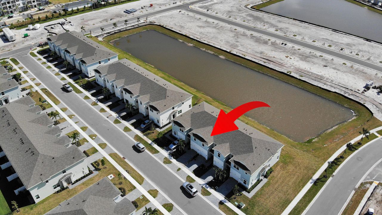 Activo con contrato: $315,000 (3 camas, 2 baños, 1632 Pies cuadrados)