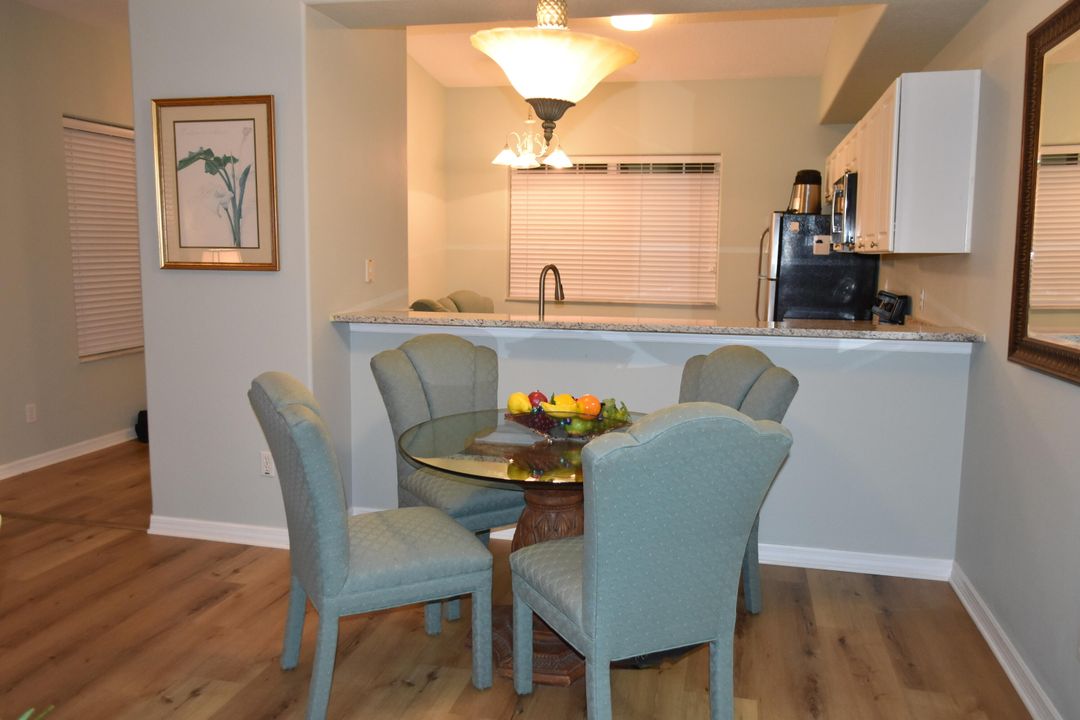 Под контрактом: $279,900 (3 спален, 2 ванн, 1463 Квадратных фут)