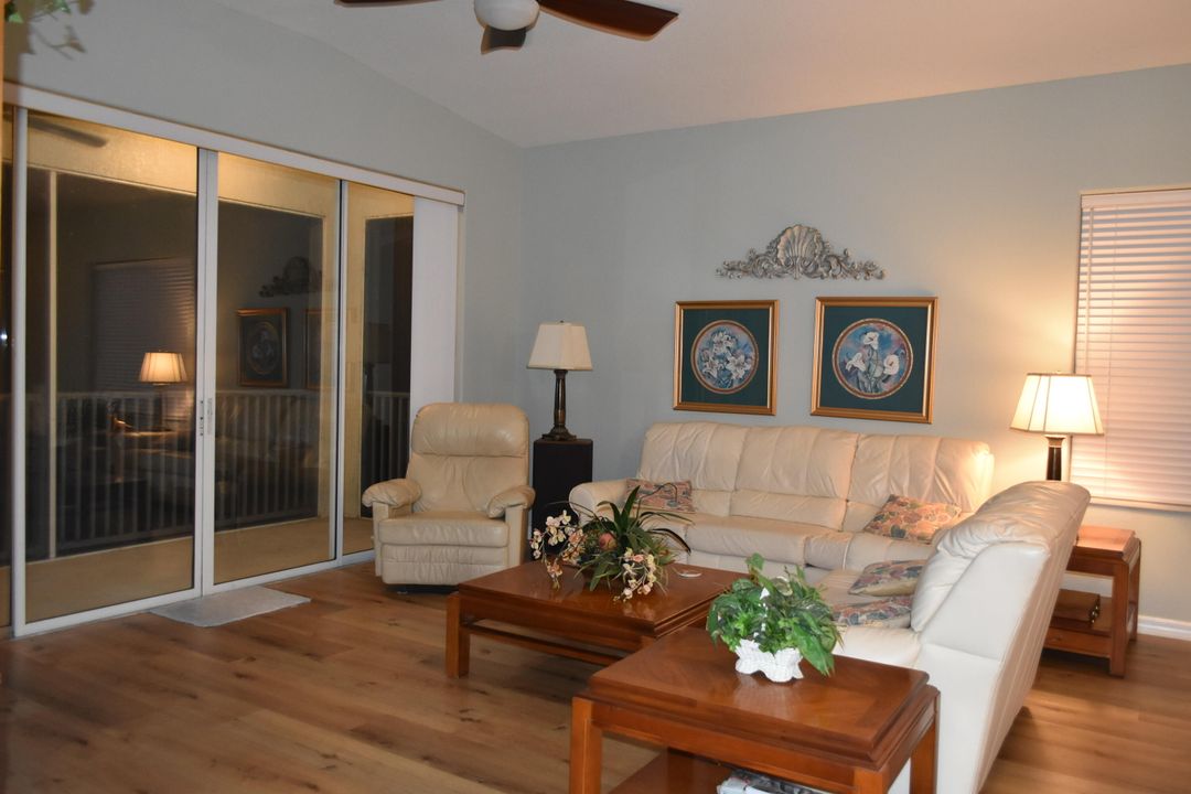 Под контрактом: $279,900 (3 спален, 2 ванн, 1463 Квадратных фут)