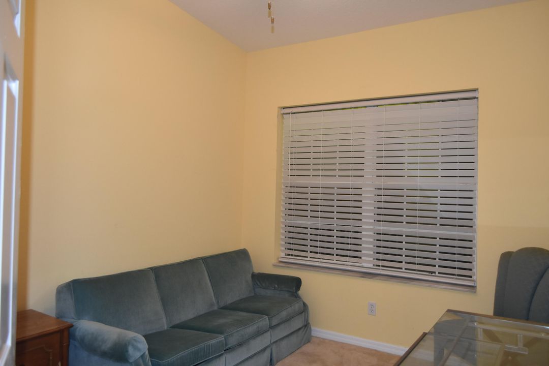 Под контрактом: $279,900 (3 спален, 2 ванн, 1463 Квадратных фут)