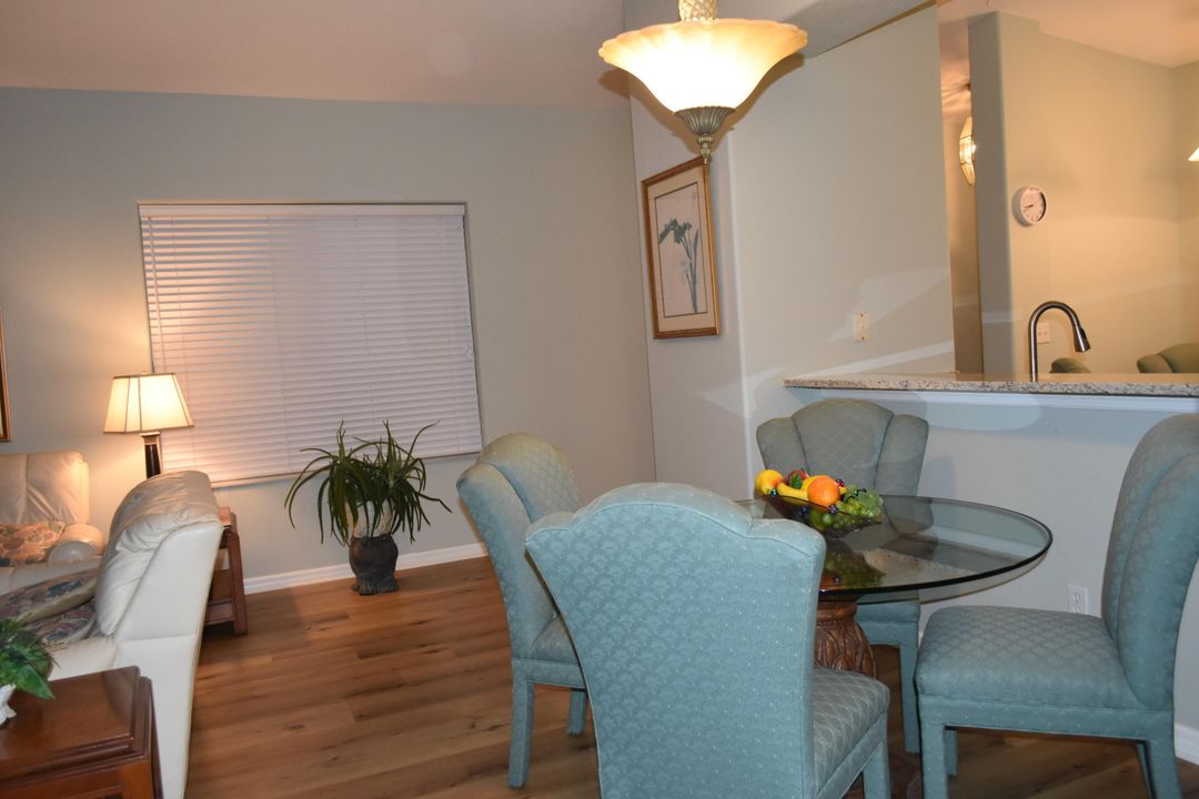 Под контрактом: $279,900 (3 спален, 2 ванн, 1463 Квадратных фут)