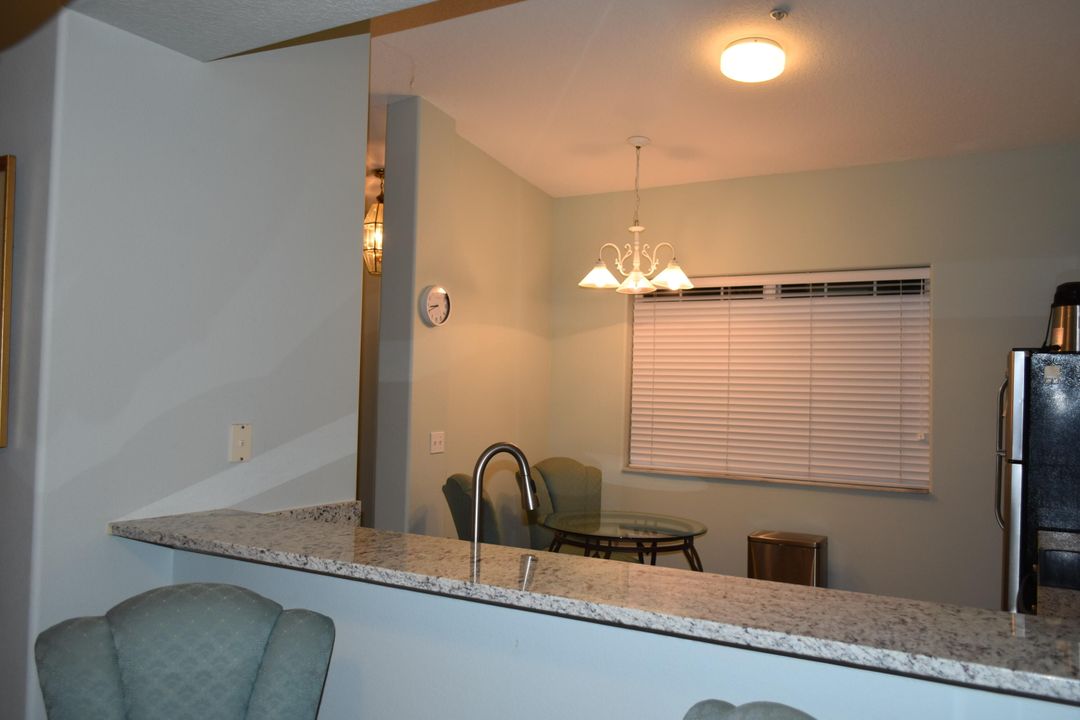 Под контрактом: $279,900 (3 спален, 2 ванн, 1463 Квадратных фут)