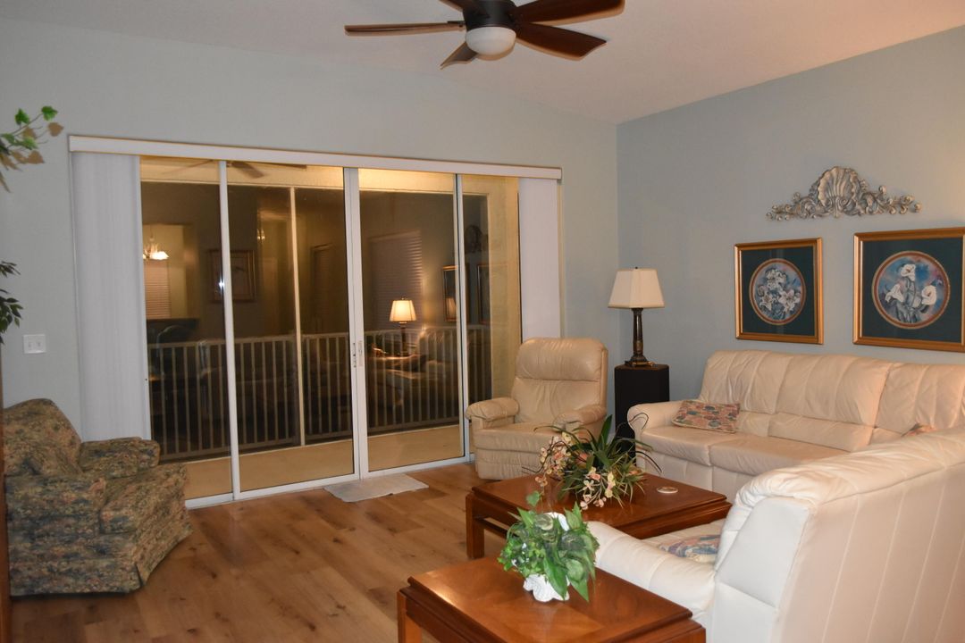 Под контрактом: $279,900 (3 спален, 2 ванн, 1463 Квадратных фут)