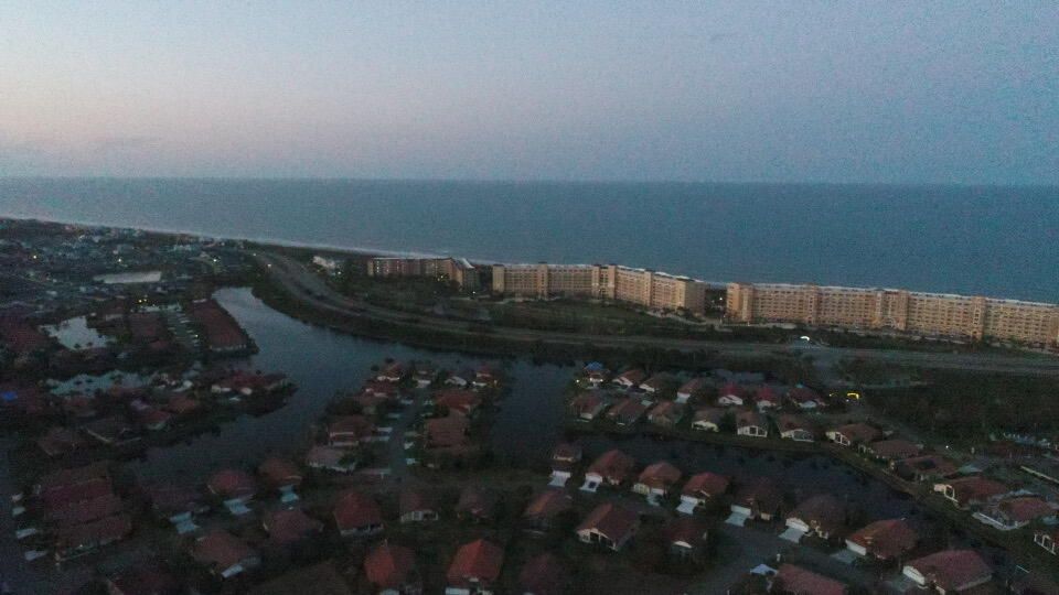 Под контрактом: $279,900 (3 спален, 2 ванн, 1463 Квадратных фут)