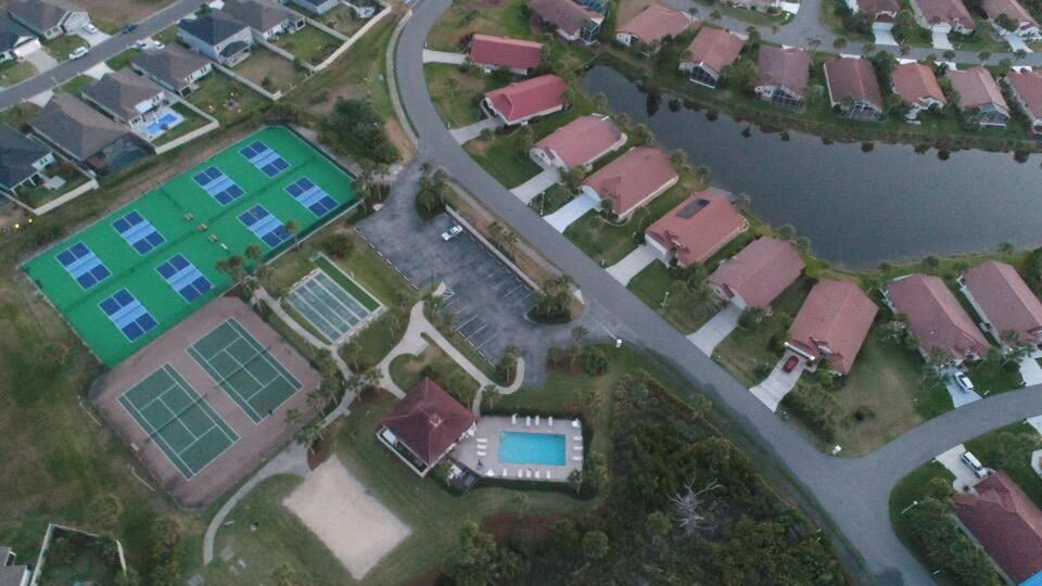 Под контрактом: $279,900 (3 спален, 2 ванн, 1463 Квадратных фут)