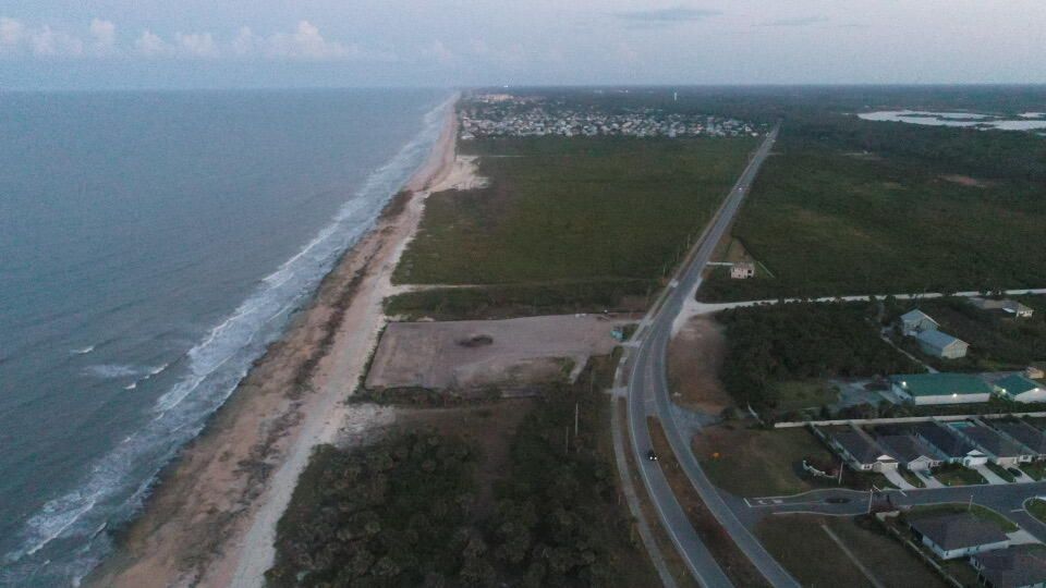 Под контрактом: $279,900 (3 спален, 2 ванн, 1463 Квадратных фут)