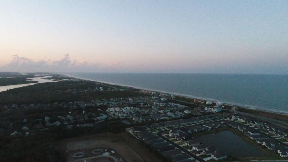 Под контрактом: $279,900 (3 спален, 2 ванн, 1463 Квадратных фут)