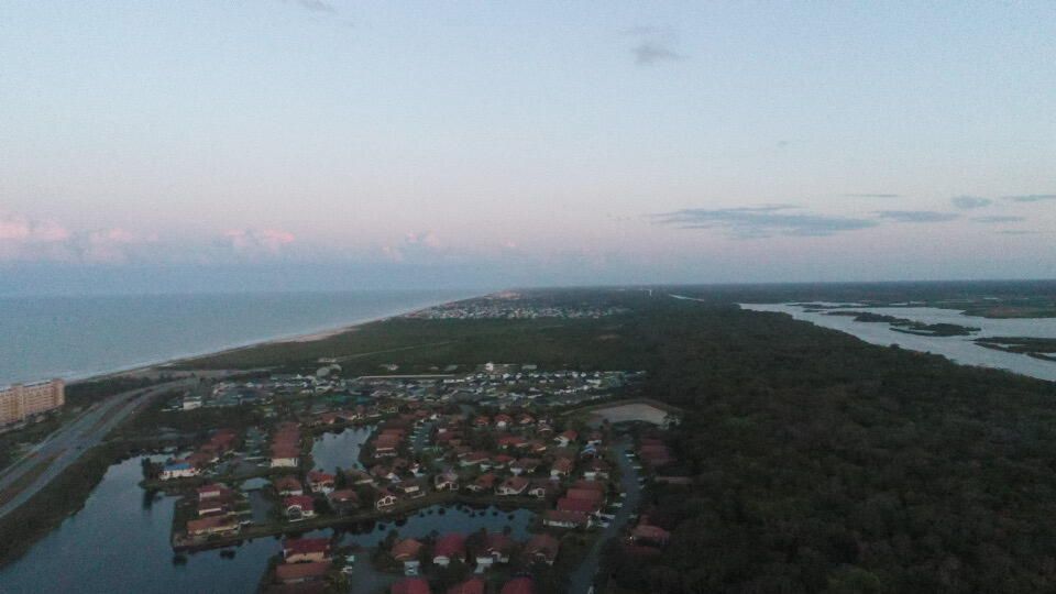 Под контрактом: $279,900 (3 спален, 2 ванн, 1463 Квадратных фут)