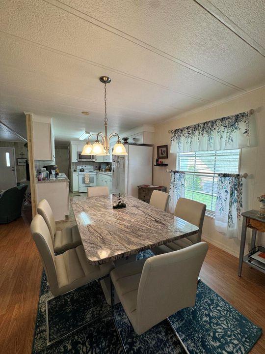 For Sale: $34,900 (2 beds, 2 baths, 1400 Square Feet)